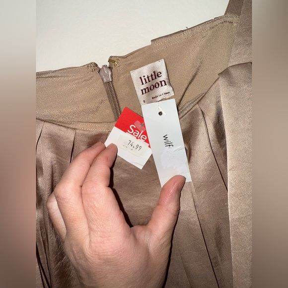 New Aritzia Gold Dress Size 8 - Picture 4 of 5